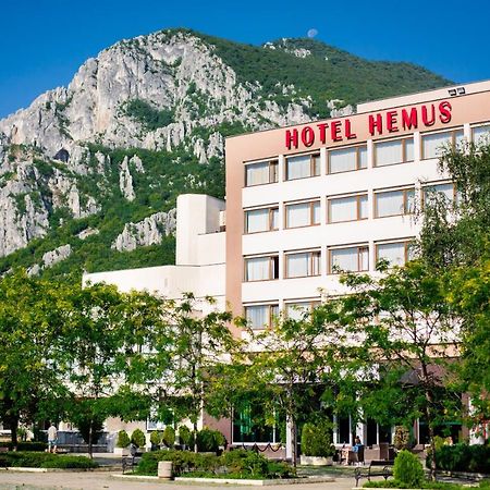 Hemus Hotel - Vratza Vratsa Exteriör bild